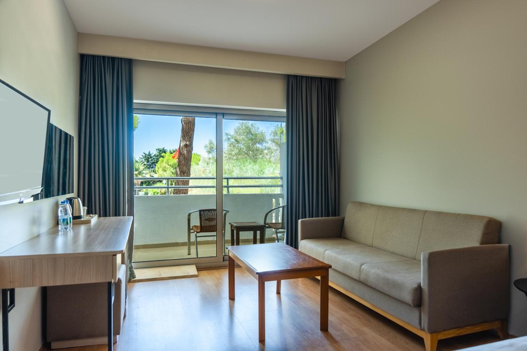 Altin Yunus Hotel & Spa - Çeşme Exterior foto